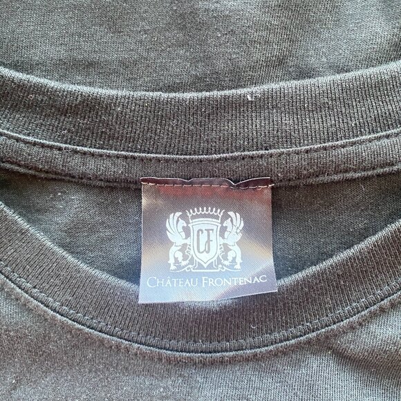 Chateau Frontenac Fairmont Black T shirt stars castle glow in the dark M Unisex - Picture 3 of 4